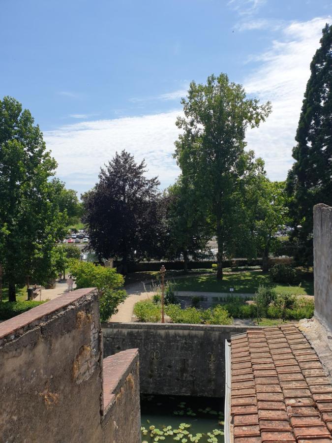 Le Matin Calme - Charme Ancien - Vue Canal Dole Exterior photo